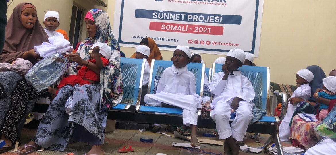 Somali'de 40 çocuğu sünnet ettirdik