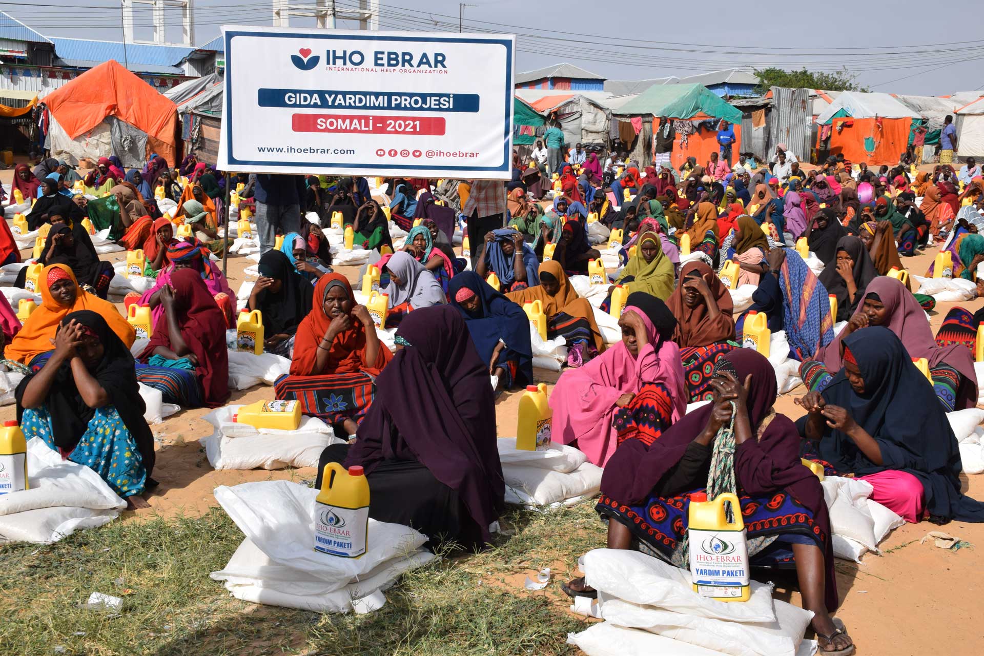 Somali’de gıda dağıtımı gerçekleştirdik